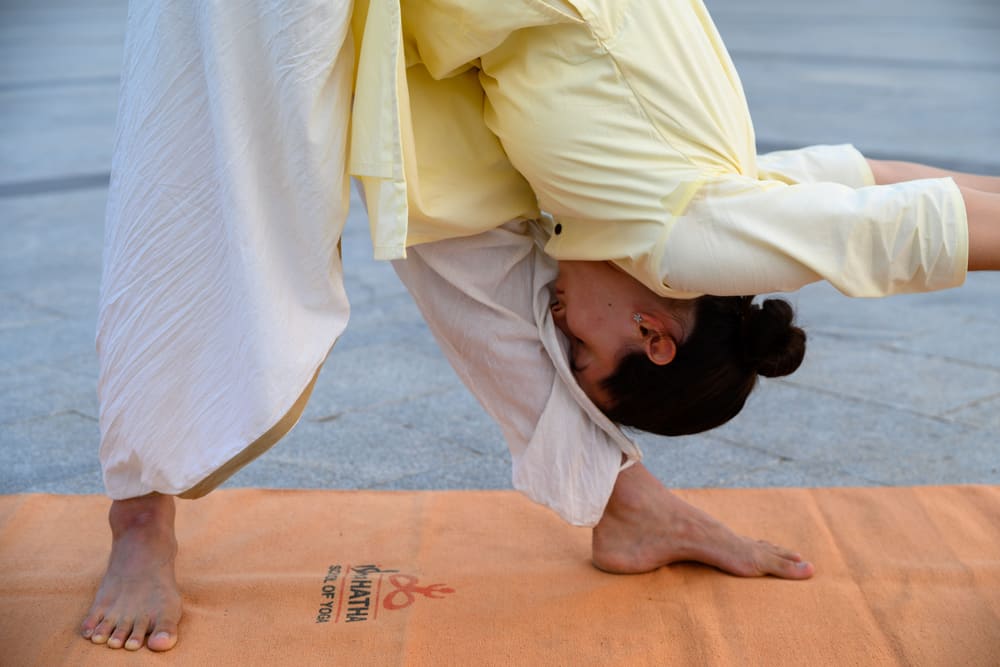 Une flexion avant vue de près